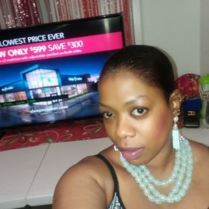 Meet your Posher, Abigail